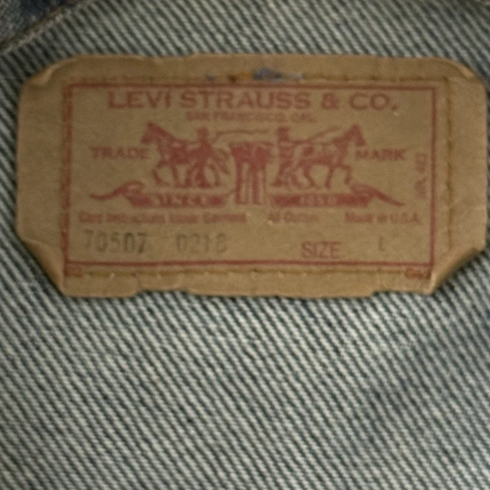 Vintage Levi’s 70507 Denim Trucker Jacket Mens Large Made In USA Oversized Boxy